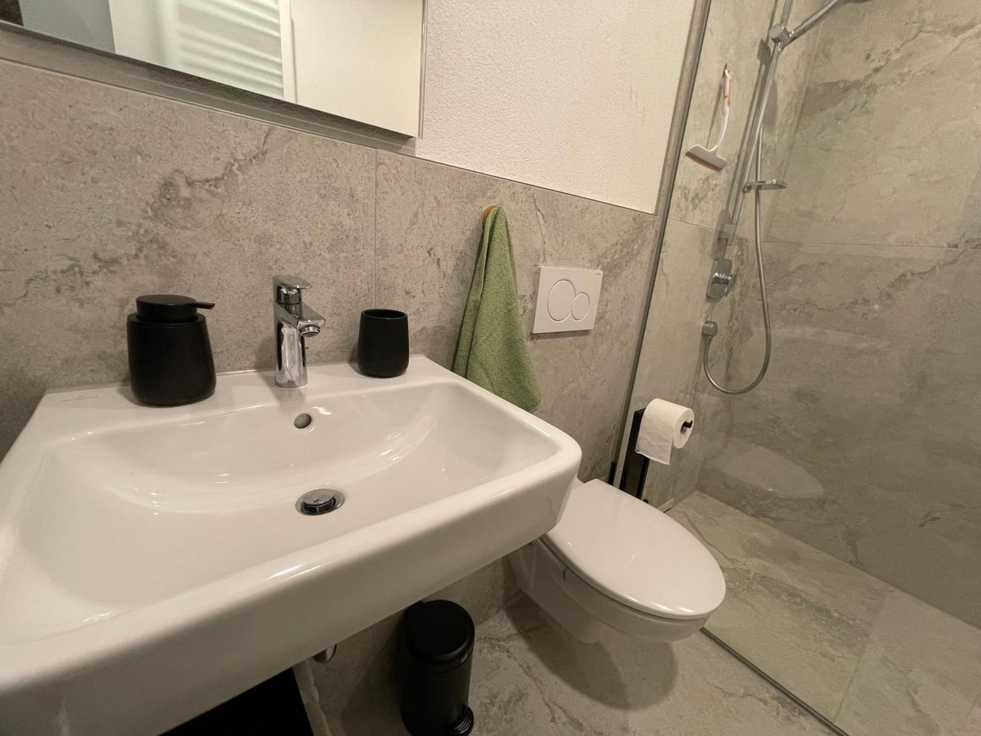 Wunderschoenes Apartment Am Schloessle Zentrum 普福尔茨海姆 外观 照片