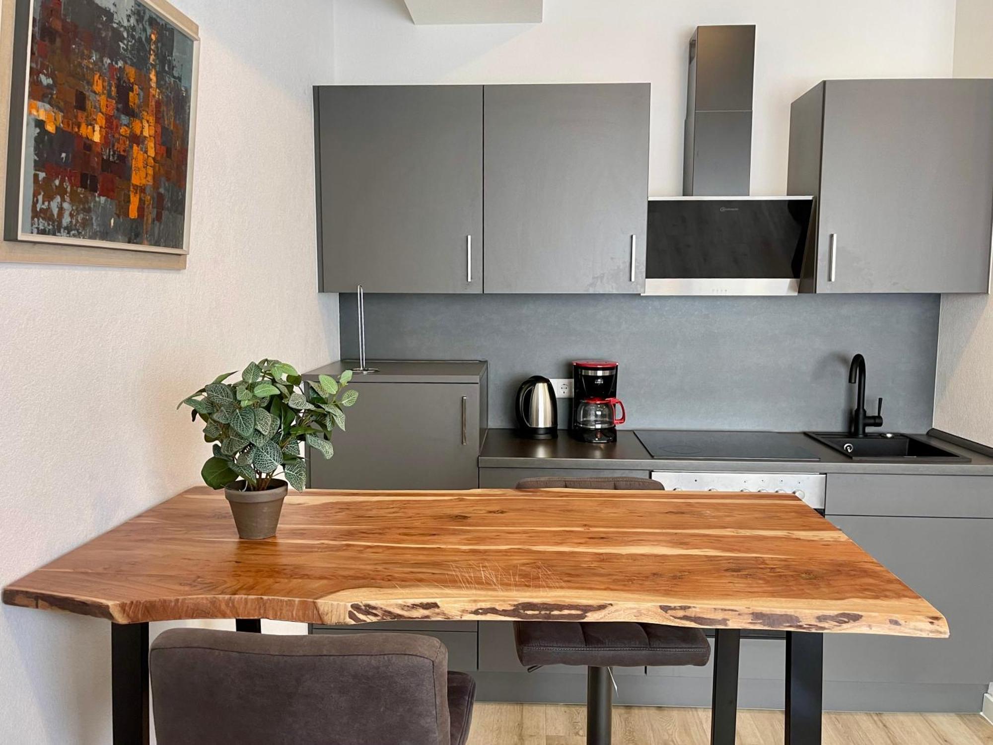 Wunderschoenes Apartment Am Schloessle Zentrum 普福尔茨海姆 外观 照片
